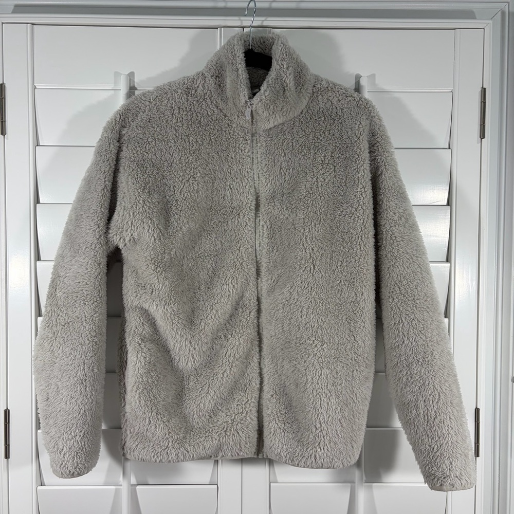 PINK Victoria's Secret Soft Fuzzy Fleece (XS)
